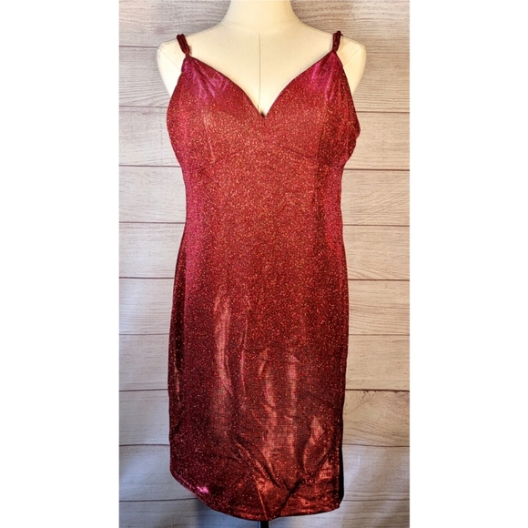 City Triangles Womens Mini Dress Red Size 13 Glittered Cutout Back Slit Holiday - Picture 1 of 9